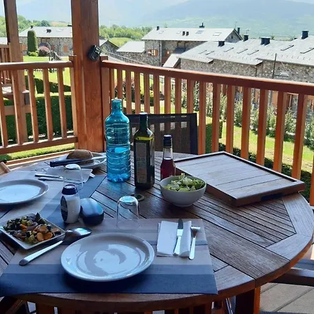 Infinity Mountain View Apartment Angoustrine