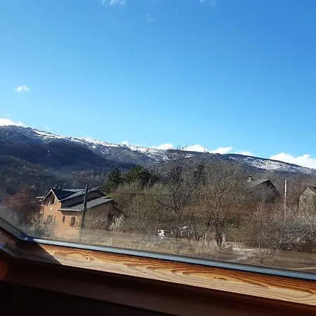 Infinity Mountain View Apartment Angoustrine